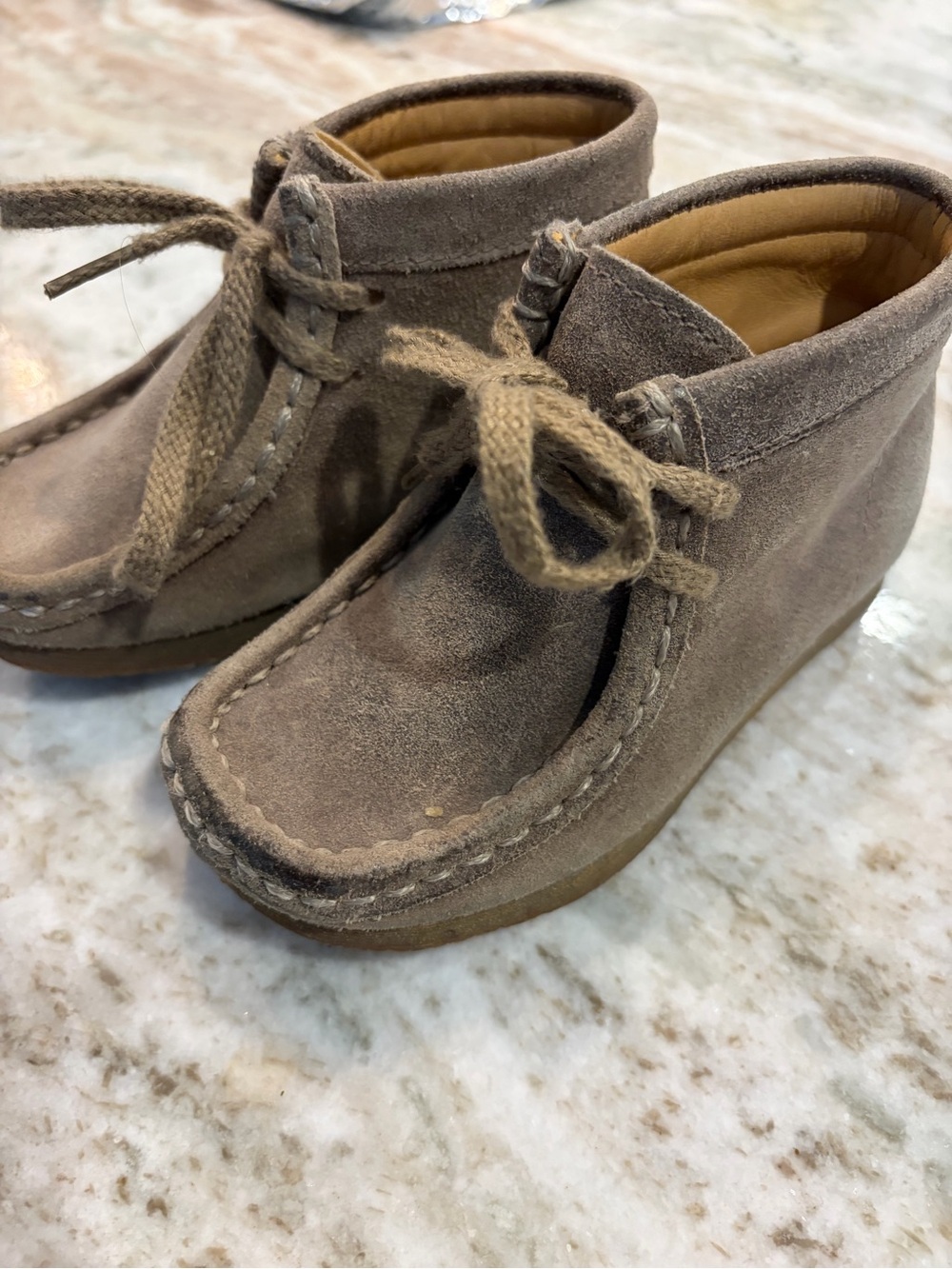 Clarks Wallabee Boots Toddler Size 6.5